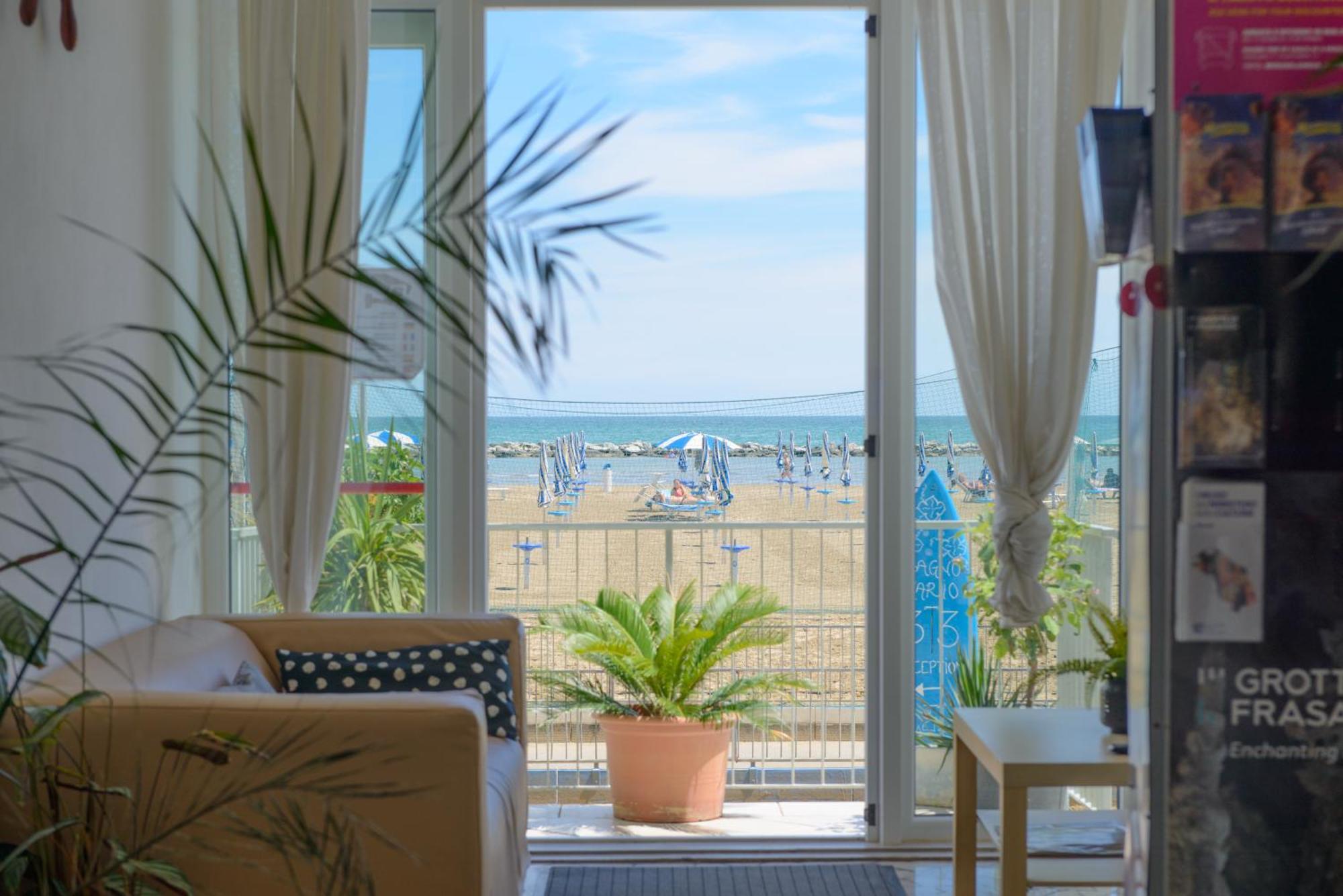 Nautic Beach Hotel Ρίμινι Εξωτερικό φωτογραφία